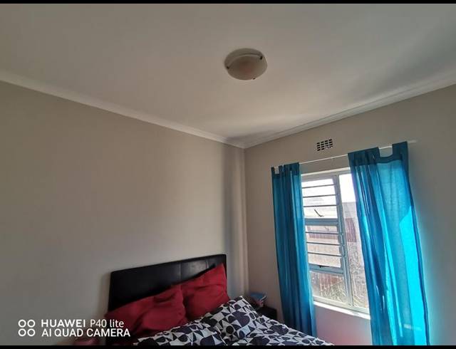 2 BEDROOM TOWNHOUSE FOR SALE IN STELLENDALE